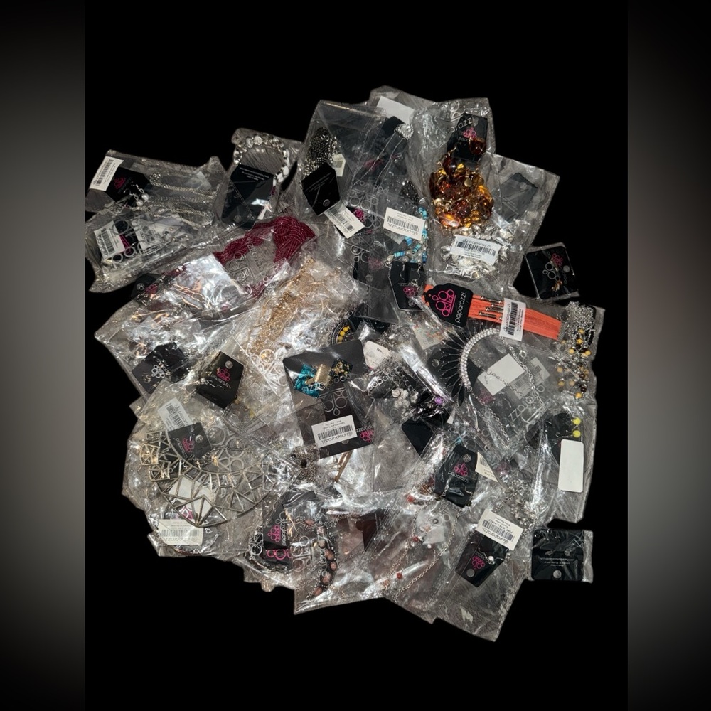 Paparazzi 50 Piece Bundle NWT